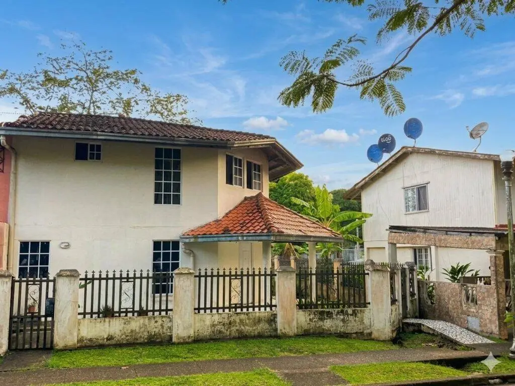 Casa en Venta en Cristobal Colón Panamá | $170,000 | MLS# 24703