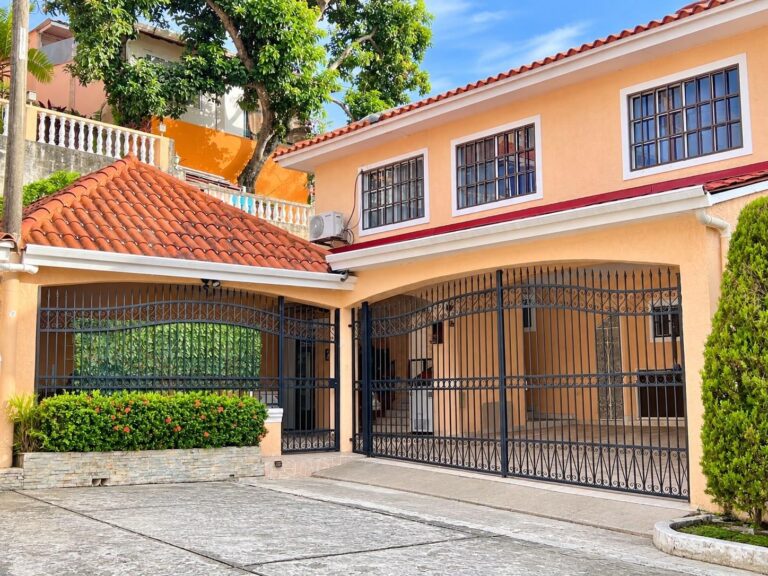 Casa en Venta en Amelia Denis de Icaza Panamá Panamá | $430,000 | MLS# 25928