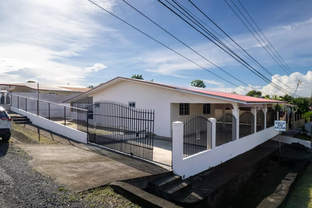 Casa en Venta en Los Algarrobos Chiriqui Panamá | $175,000 | MLS# 25990